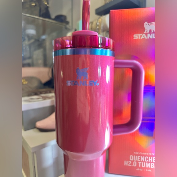 Stanley Berry Truffle Valentines Day *Limited Edition* Tumbler - Picture 2 of 6